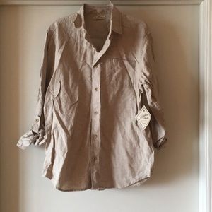 NWT Paradise Collection Men’s Button Down - Size M